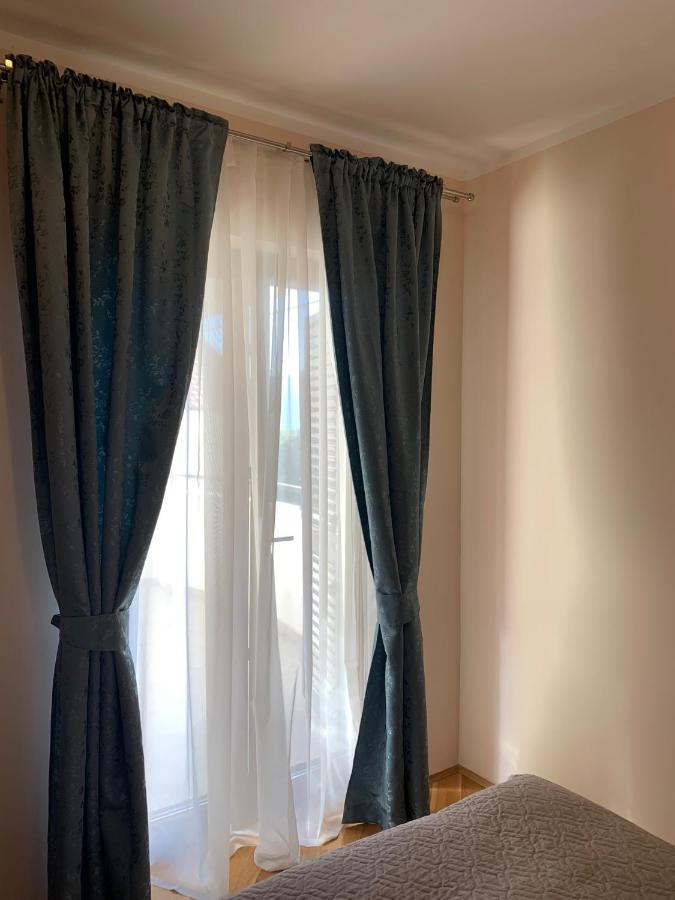 Lastochka.Mne Apartments Баошичи Экстерьер фото