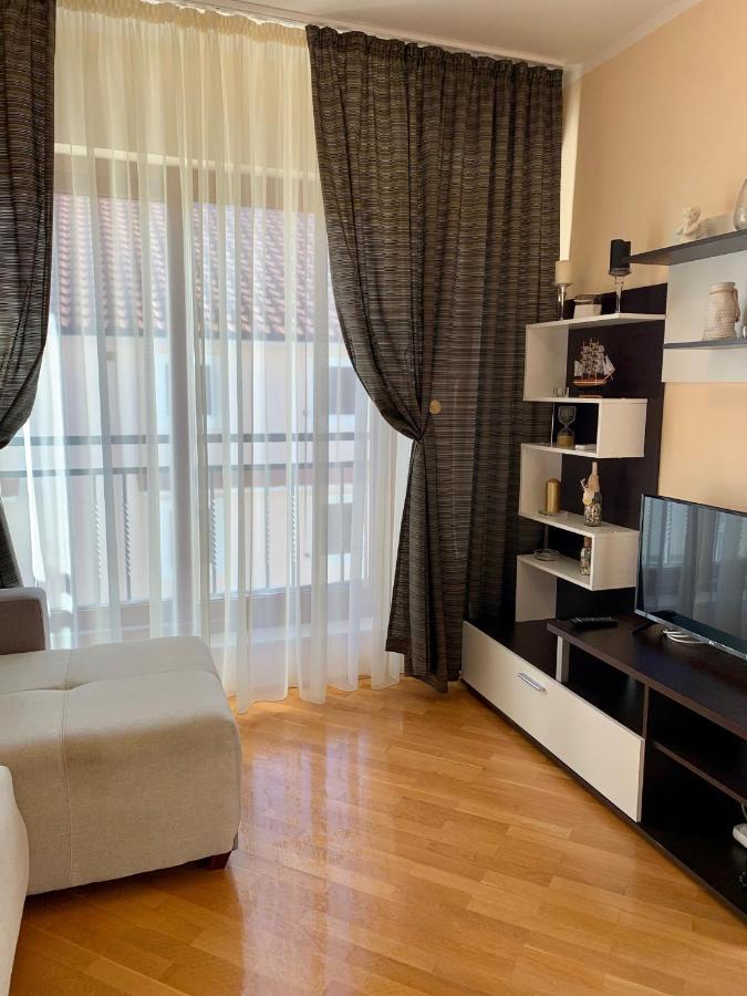 Lastochka.Mne Apartments Баошичи Экстерьер фото
